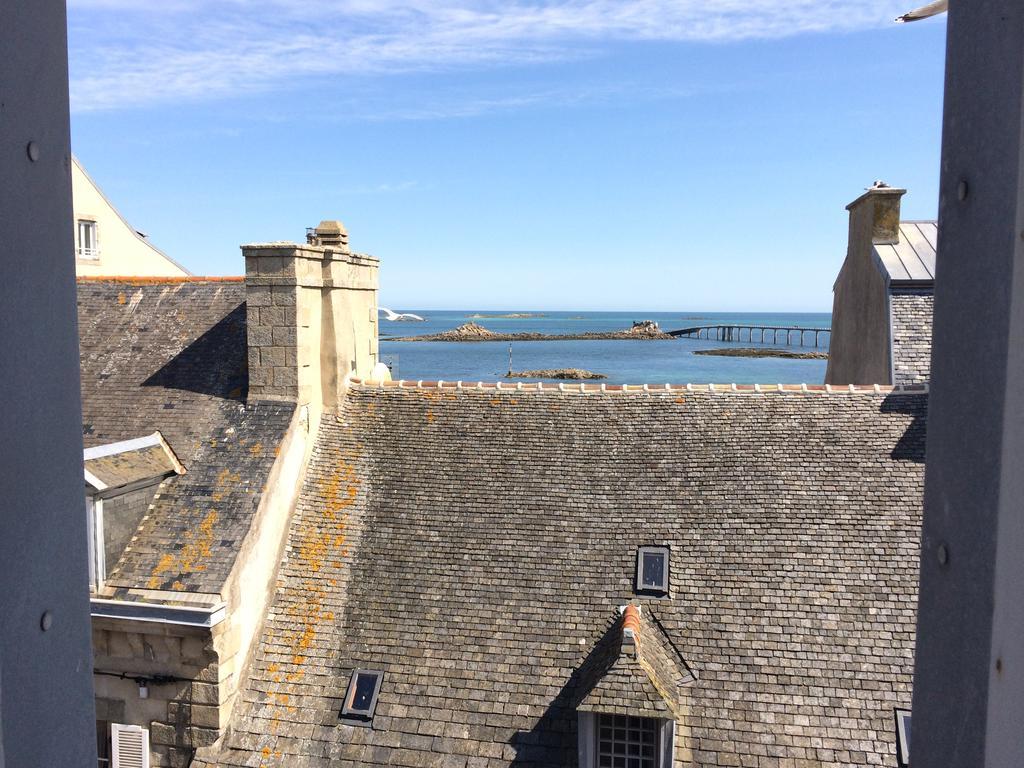 Logis Hotel Les Chardons Bleus Restaurant Le Bistrot De La Mer Роскоф Екстериор снимка